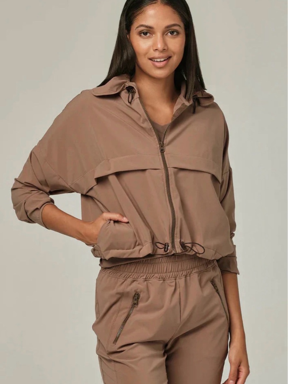 925fit Globetrotter Jacket in Latte - Picture 3 of 12